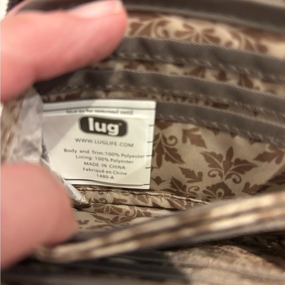 Lug Splits Compact RFID Quilted Wallet in Taupe - Picture 6 of 8